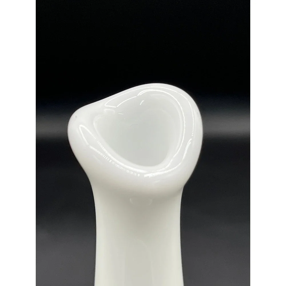 Vtg Fenton White Glass Hobnail Bud Vase Trumpet Swung Decor 7.75